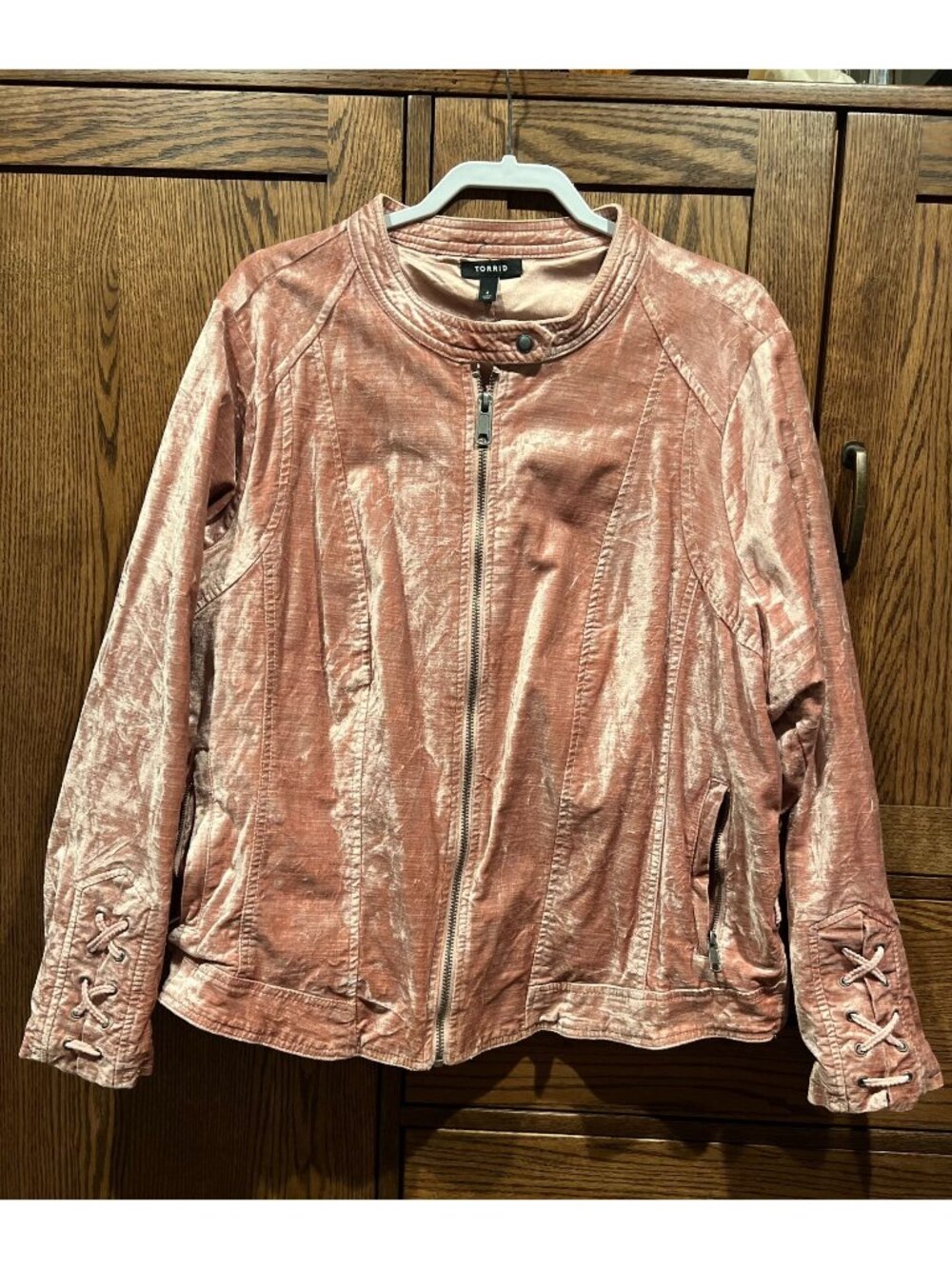 Torrid Crushed Velvet Lace-Up Sleeve Moto Jacket Dusty/Iced Pink Plus Size 4X